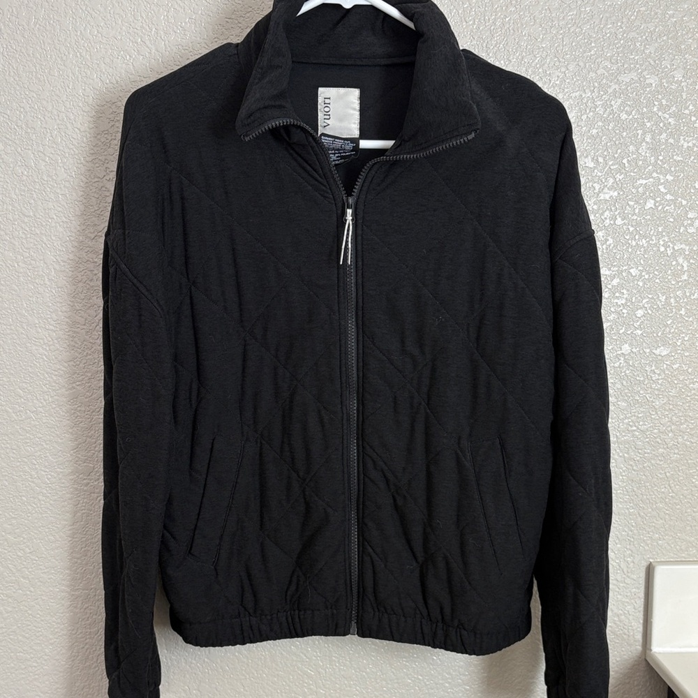 Vuori Black Quilted Puffer Jacket